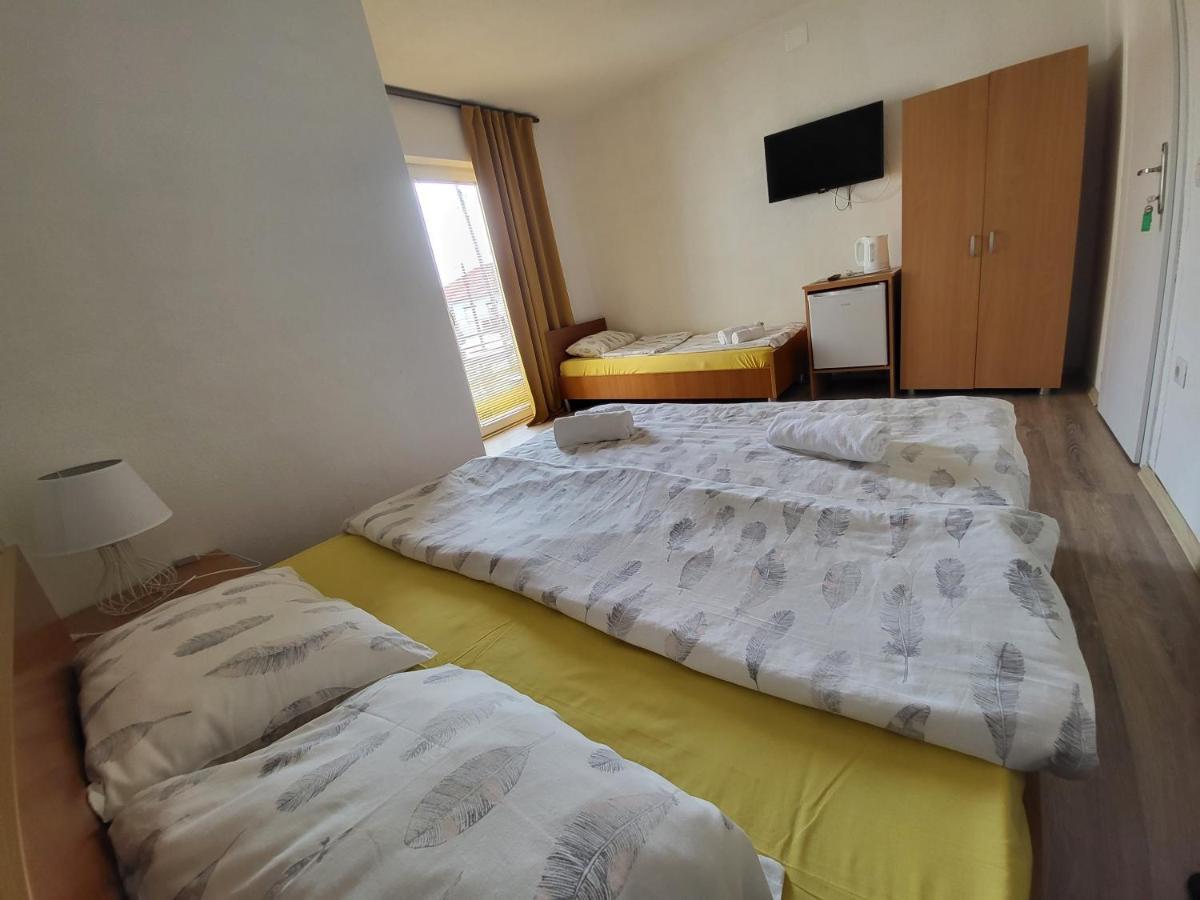 Villa Pegasus Pestani Ohrid Esterno foto